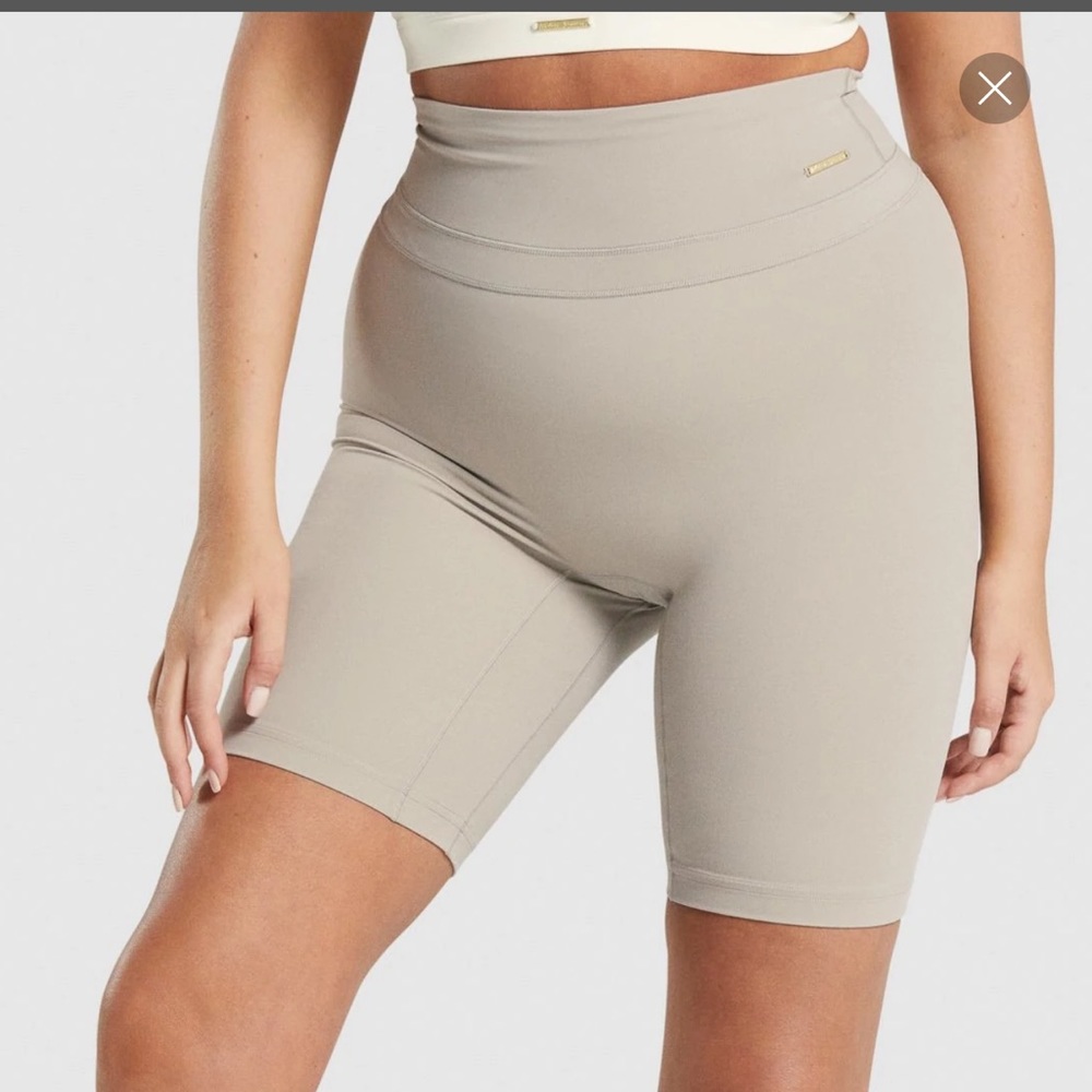 Whitney cycling shorts
